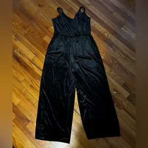 Wild Fable | Black Velvet Jumpsuit